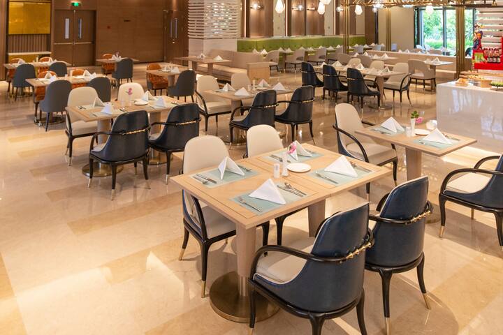 Wyndham Grand Plaza Royale Kaicheng Anji restaurant in Huzhou, Other than US/Canada