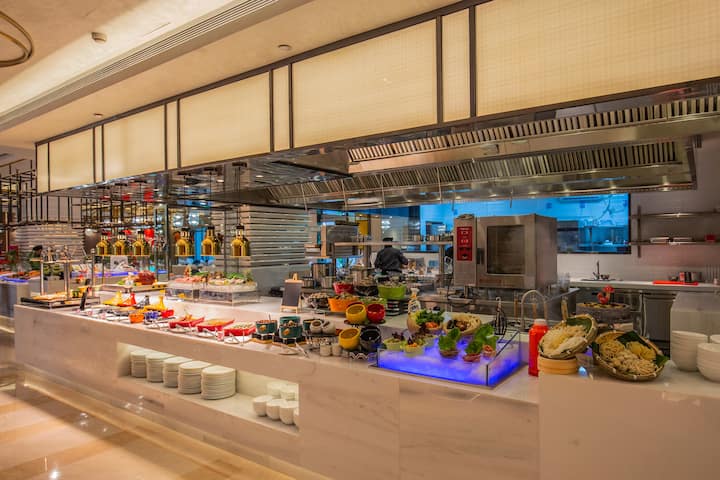 Wyndham Grand Plaza Royale Kaicheng Anji restaurant in Huzhou, Other than US/Canada