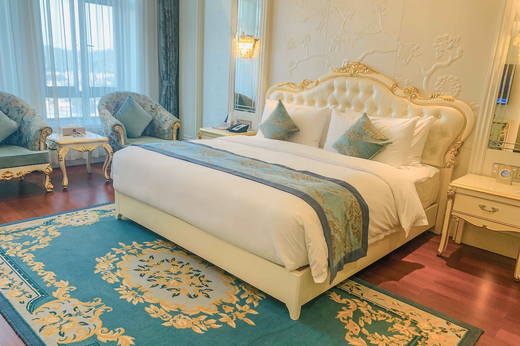 Guest room at the Wyndham Grand Kunming East in Kunming, Other than US/Canada