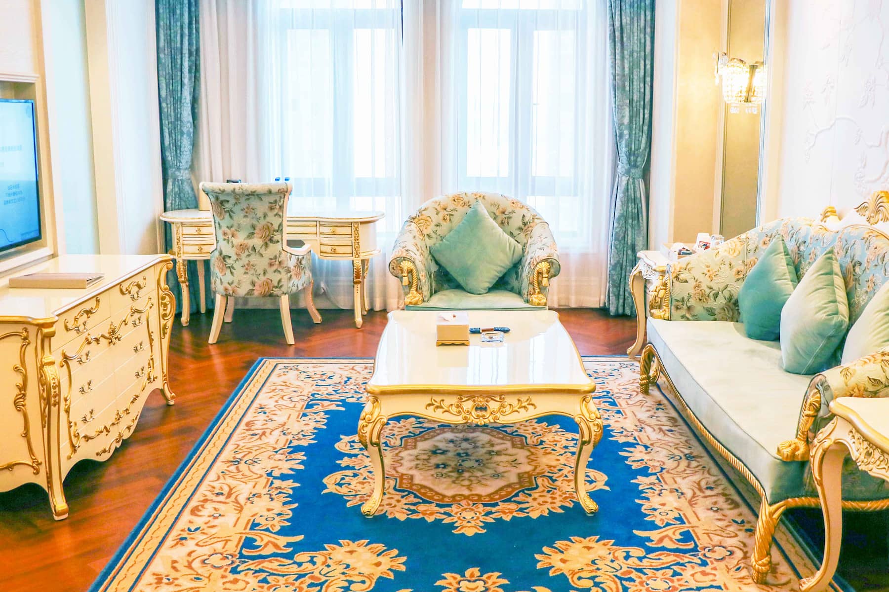 Guest room at the Wyndham Grand Kunming East in Kunming, Other than US/Canada