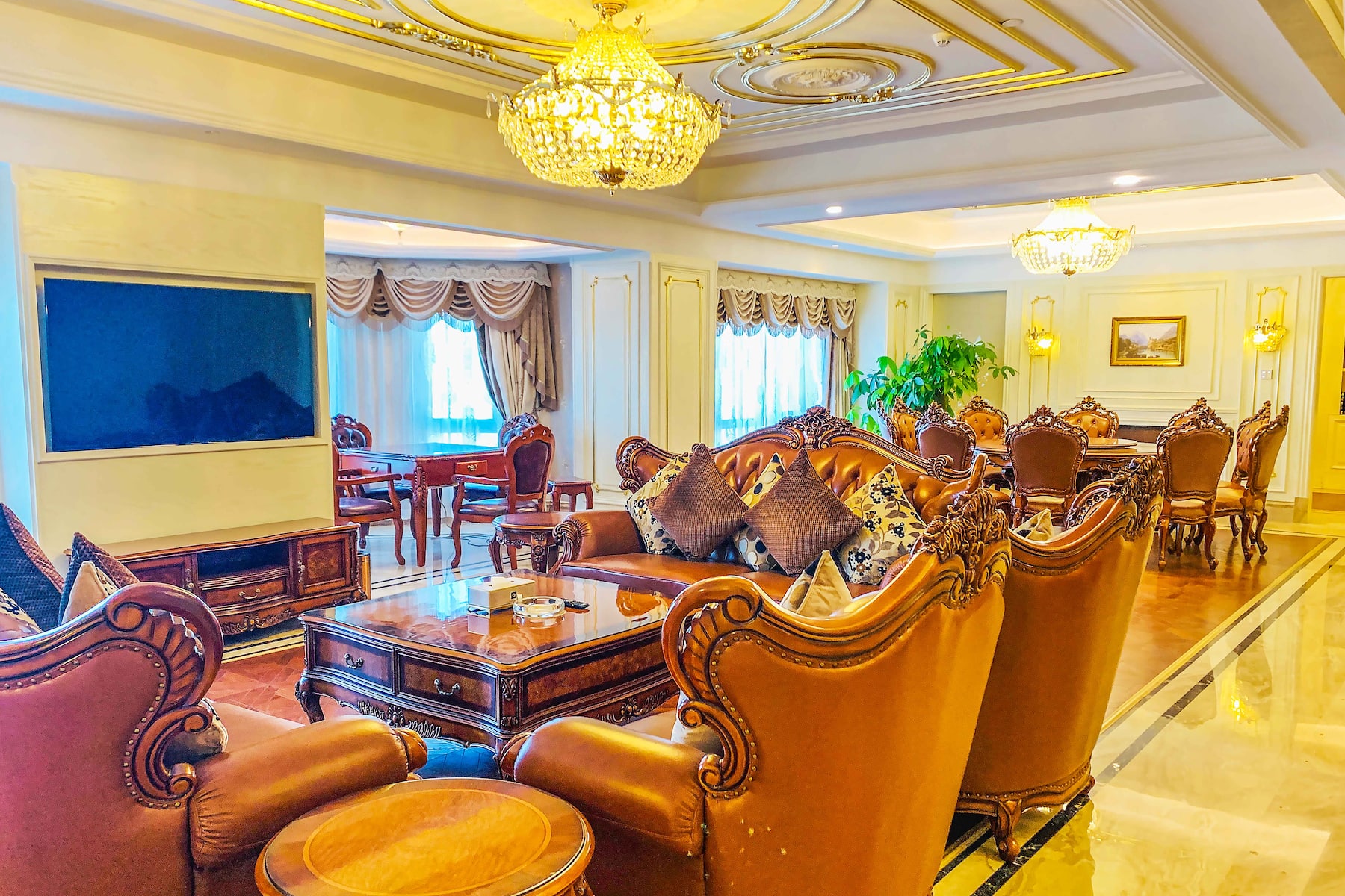 Guest room at the Wyndham Grand Kunming East in Kunming, Other than US/Canada