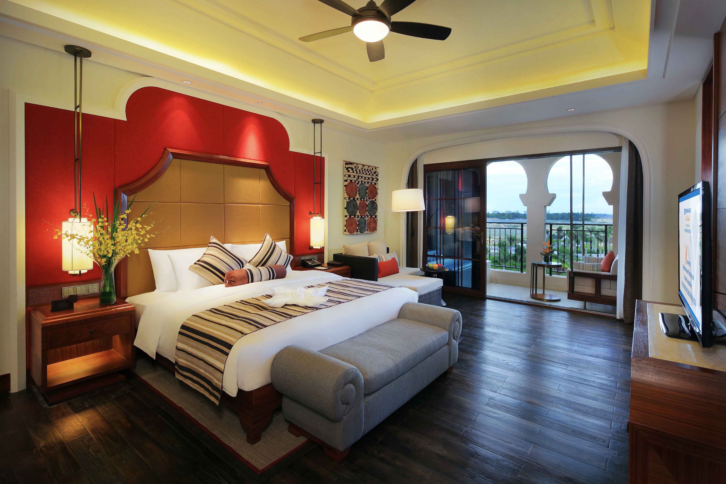 Wyndham Grand Plaza Royale Hainan Longmu Bay Accommodations