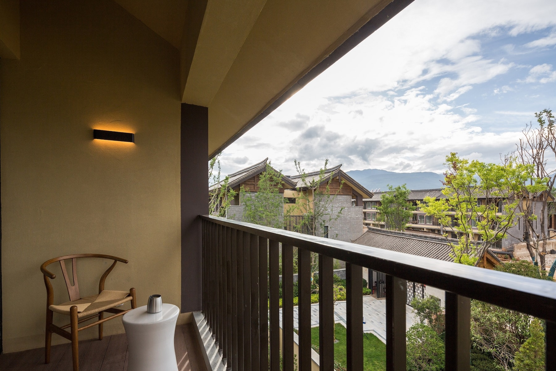 Guest room at the Wyndham Grand Royal Hotel Jinlin Lijiang in Lijiang, Other than US/Canada