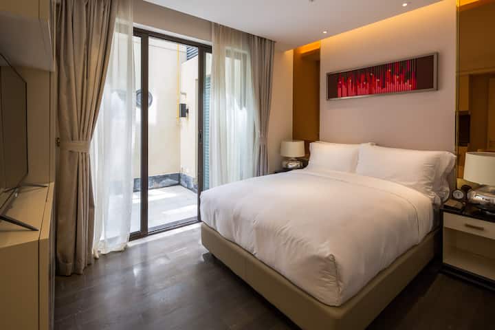 Wyndham Grand Royal Hotel Jinlin Lijiang suite in Lijiang, Other than US/Canada