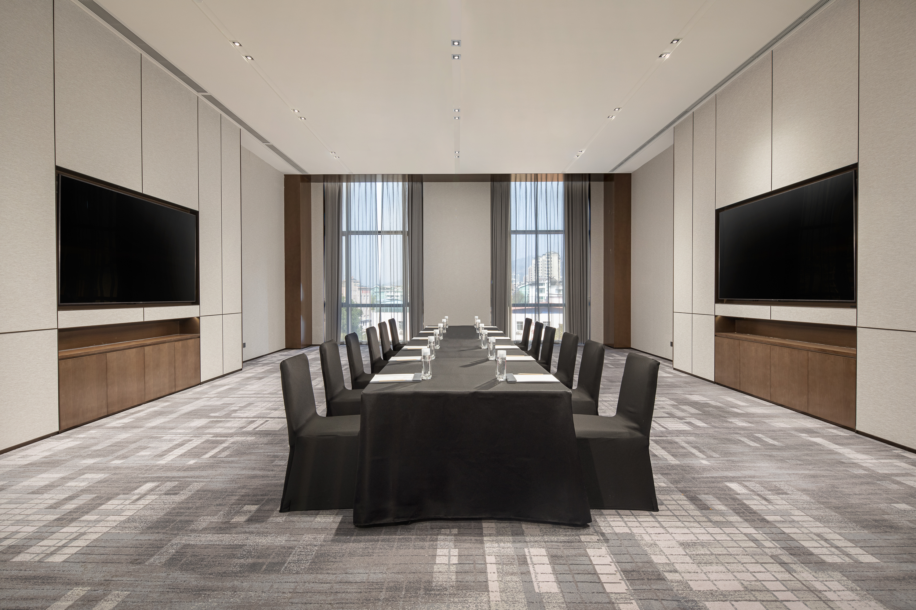 Conference room at Wyndham Grand Lishui Downtown in Lishui city, Other than US/Canada