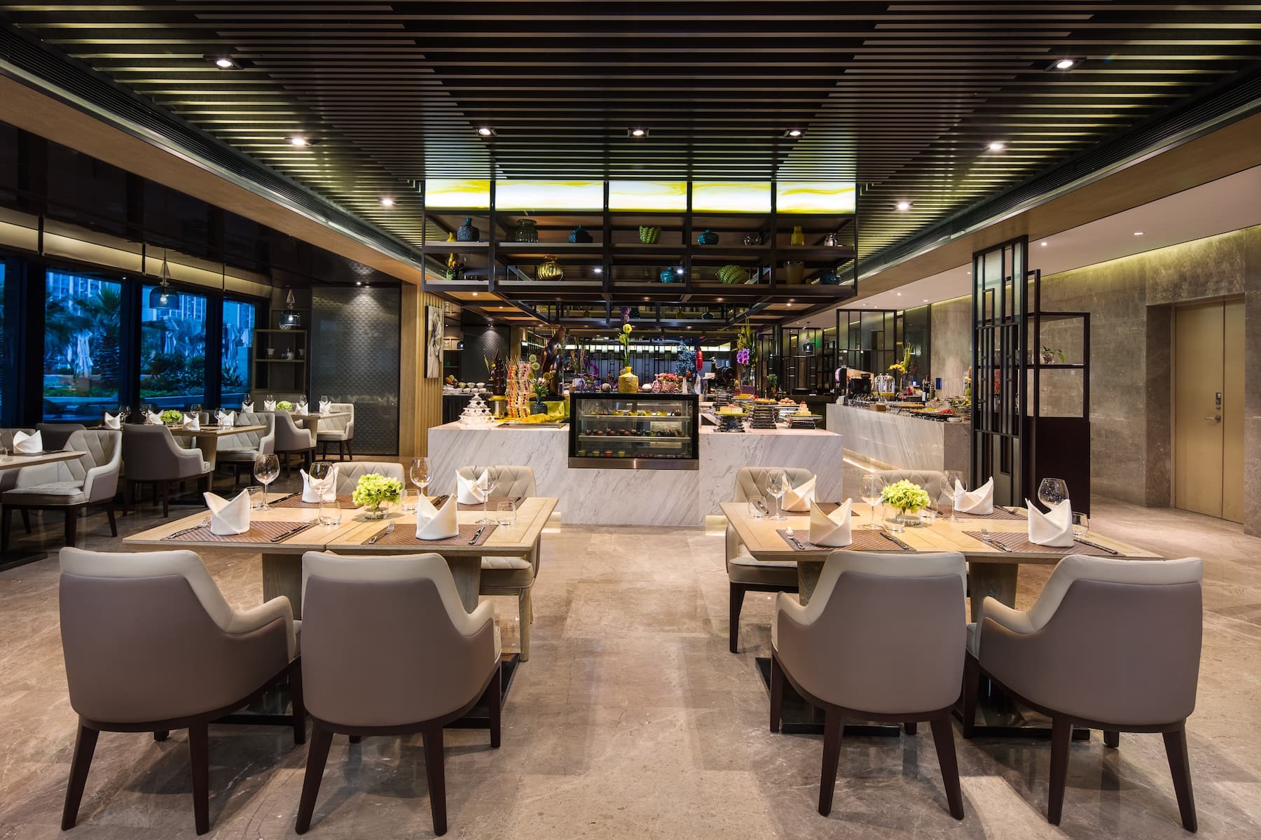 Wyndham Grand Maoming restaurant in Maoming, Other than US/Canada
