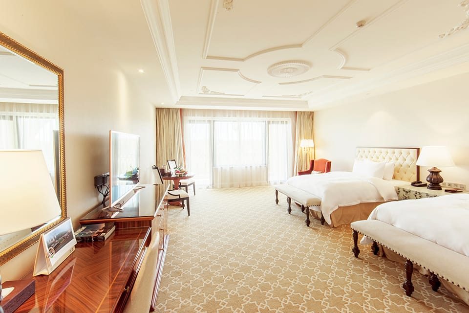 Guest room at the Wyndham Grand Plaza Royale Resort Nanjing in Nanjing, Other than US/Canada
