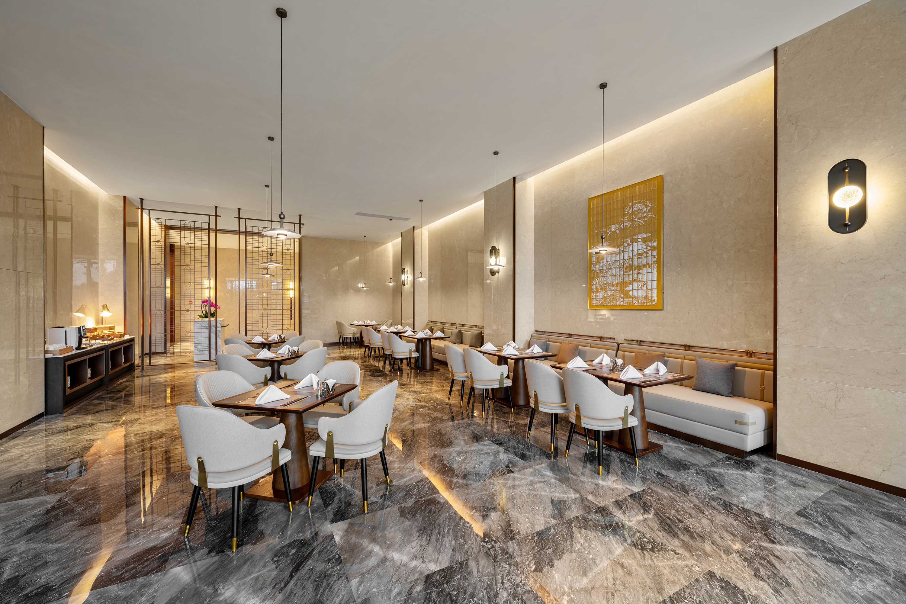 Bar at Wyndham Grand Plaza Royale Longchang in Neijiang City, Other than US/Canada