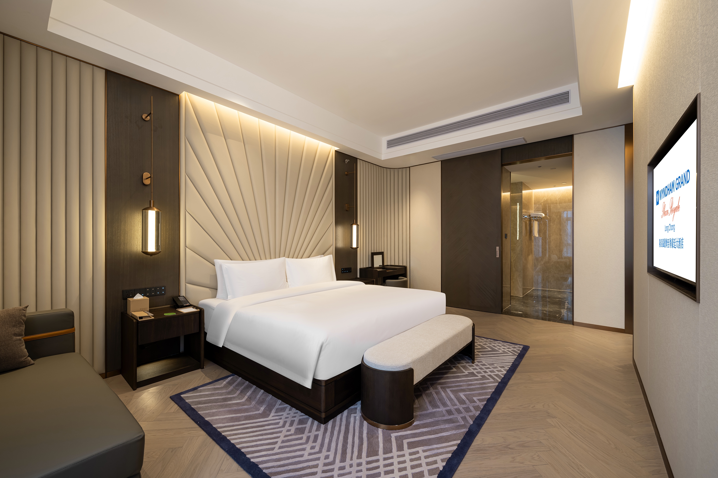 Guest room at the Wyndham Grand Plaza Royale Longchang in Neijiang City, Other than US/Canada
