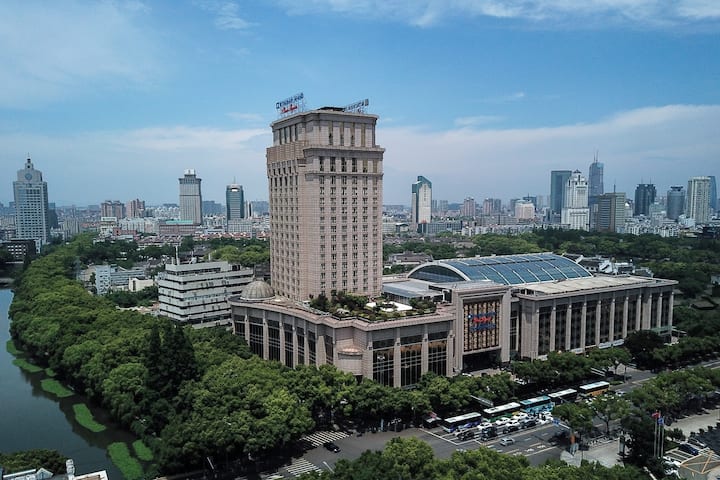 Exterior of Wyndham Grand Plaza Royale Ningbo hotel in Ningbo, Other than US/Canada