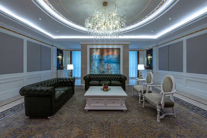 Wyndham Grand Plaza Royale Ningbo suite in Ningbo, Other than US/Canada