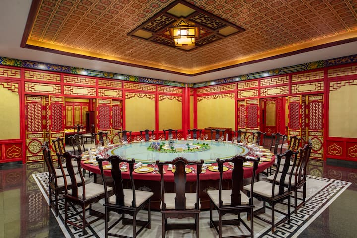 Wyndham Grand Qingdao restaurant in Qingdao, Other than US/Canada