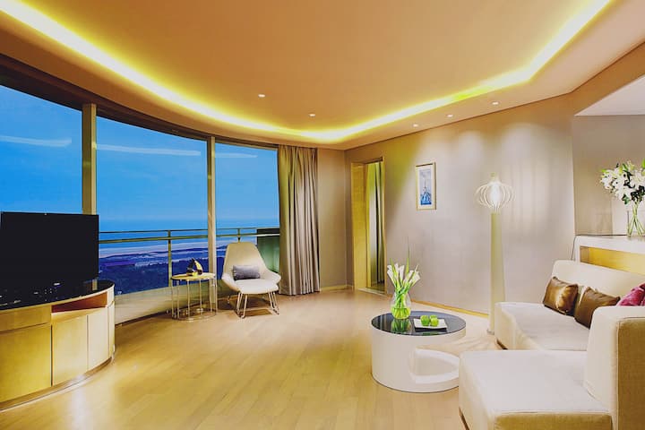 Wyndham Grand Qingdao suite in Qingdao, Other than US/Canada