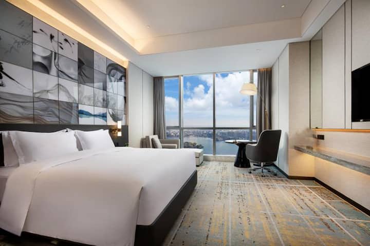 Guest room at the Wyndham Grand Suzhou Fenhu in Suzhou, Other than US/Canada