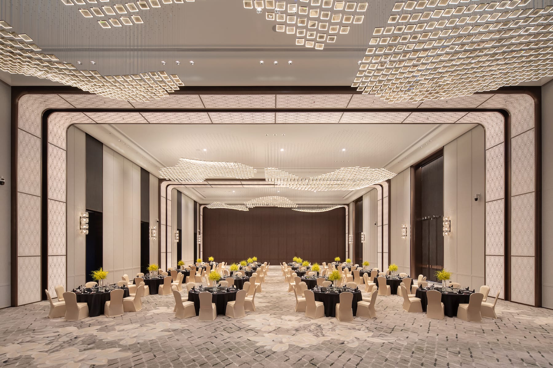 Wyndham Grand Shanxi Xiaohe Xincheng ballroom in Taiyuan, Other than US/Canada