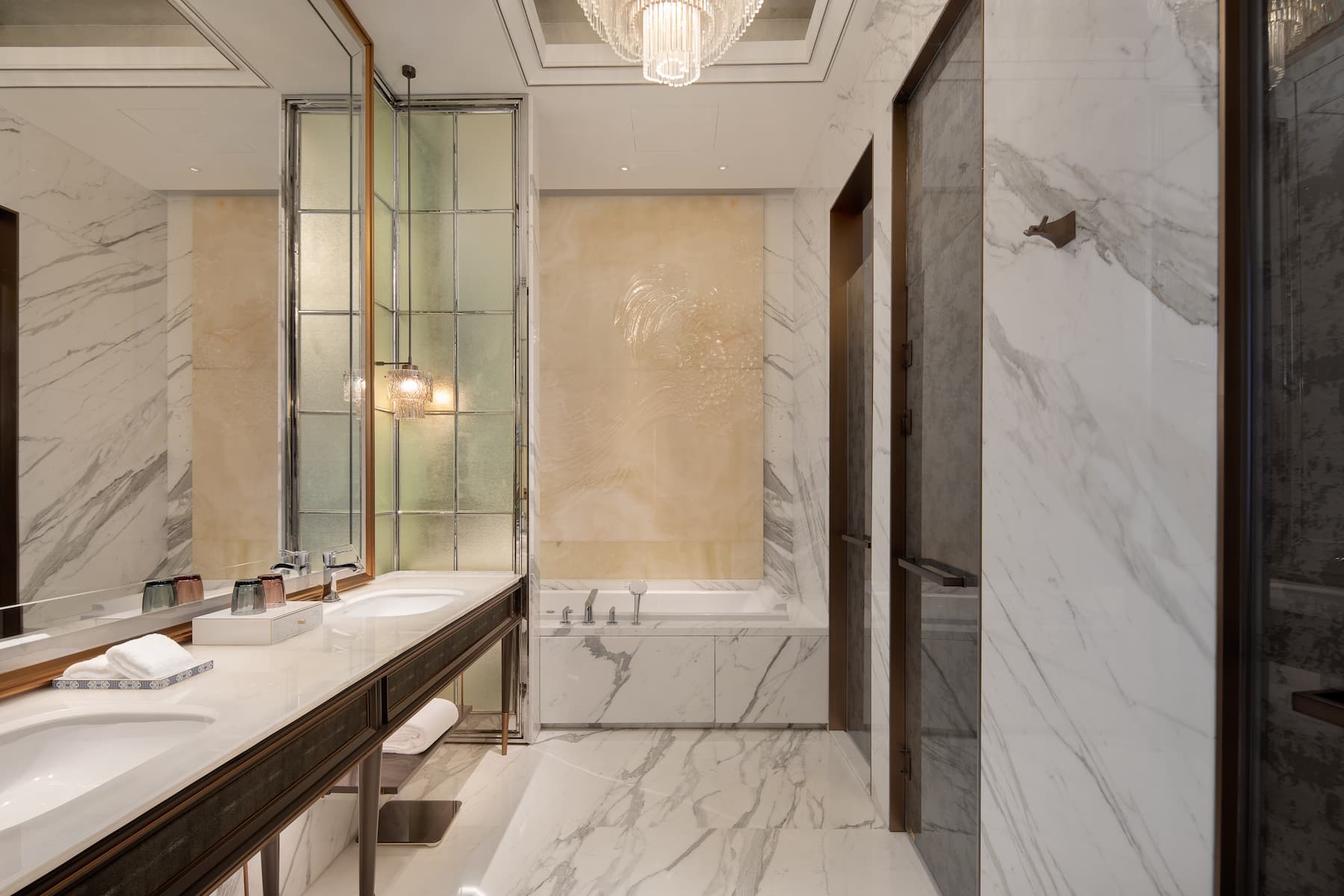 Guest room bath at the Wyndham Grand Shanxi Xiaohe Xincheng in Taiyuan, Other than US/Canada
