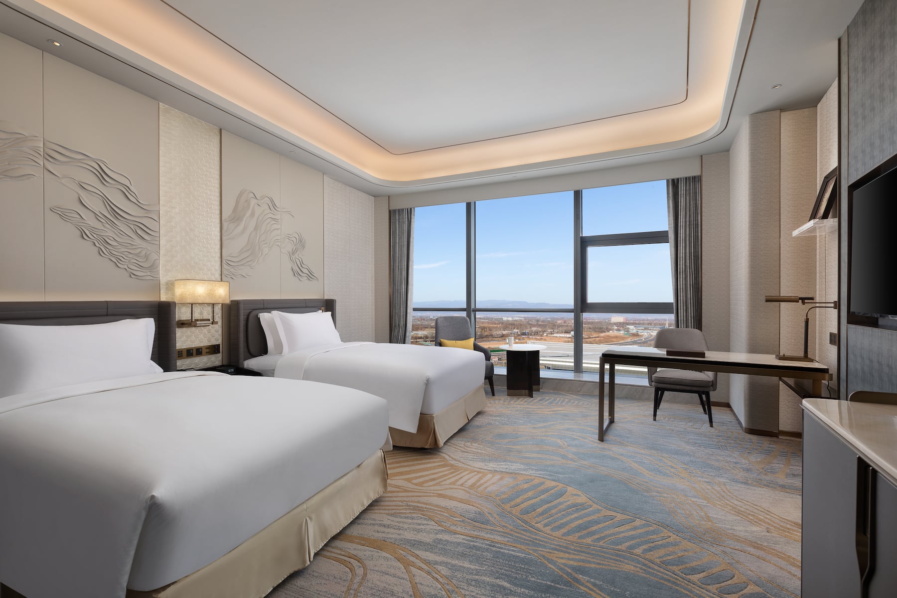 Guest room at the Wyndham Grand Shanxi Xiaohe Xincheng in Taiyuan, Other than US/Canada
