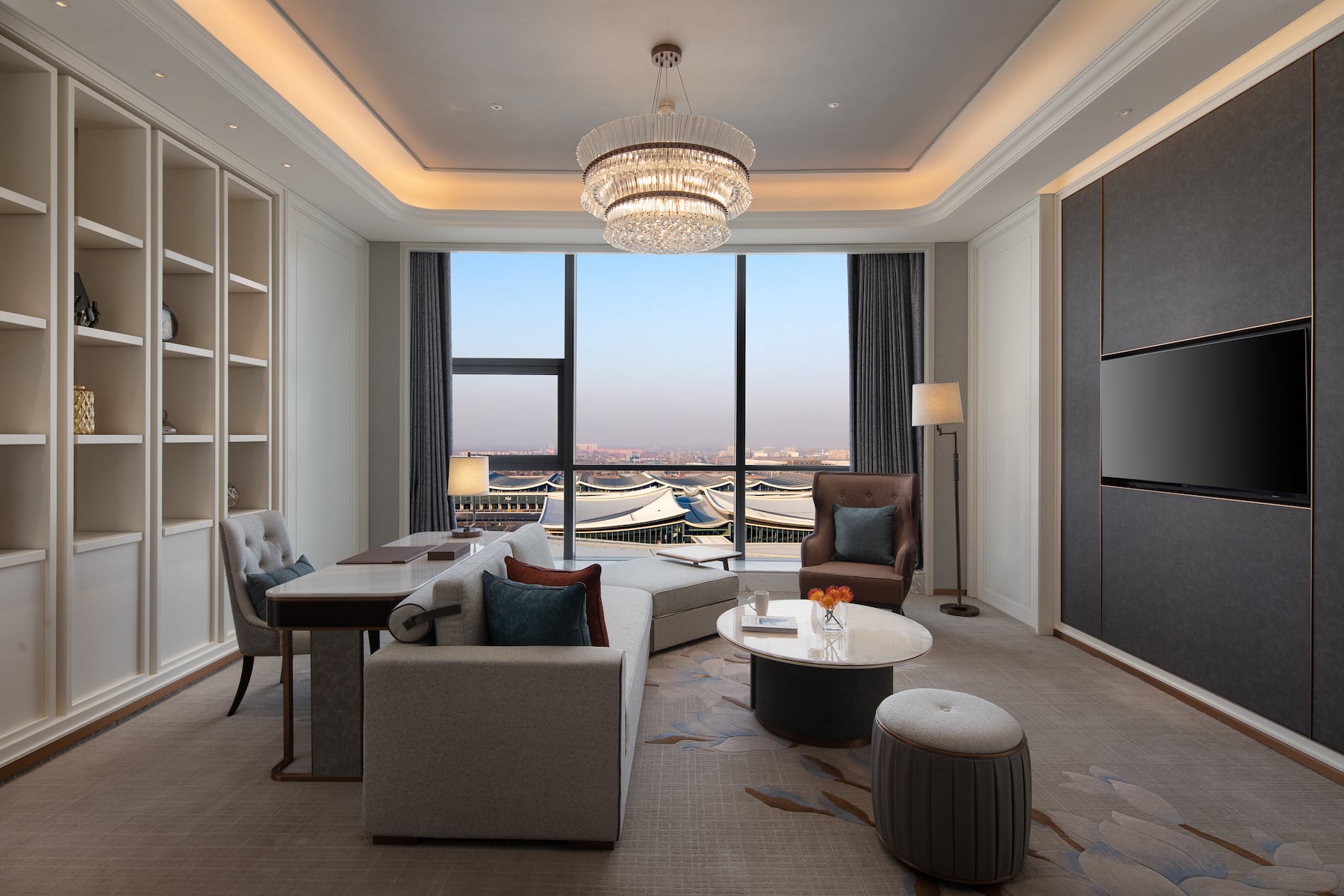 Guest room at the Wyndham Grand Shanxi Xiaohe Xincheng in Taiyuan, Other than US/Canada