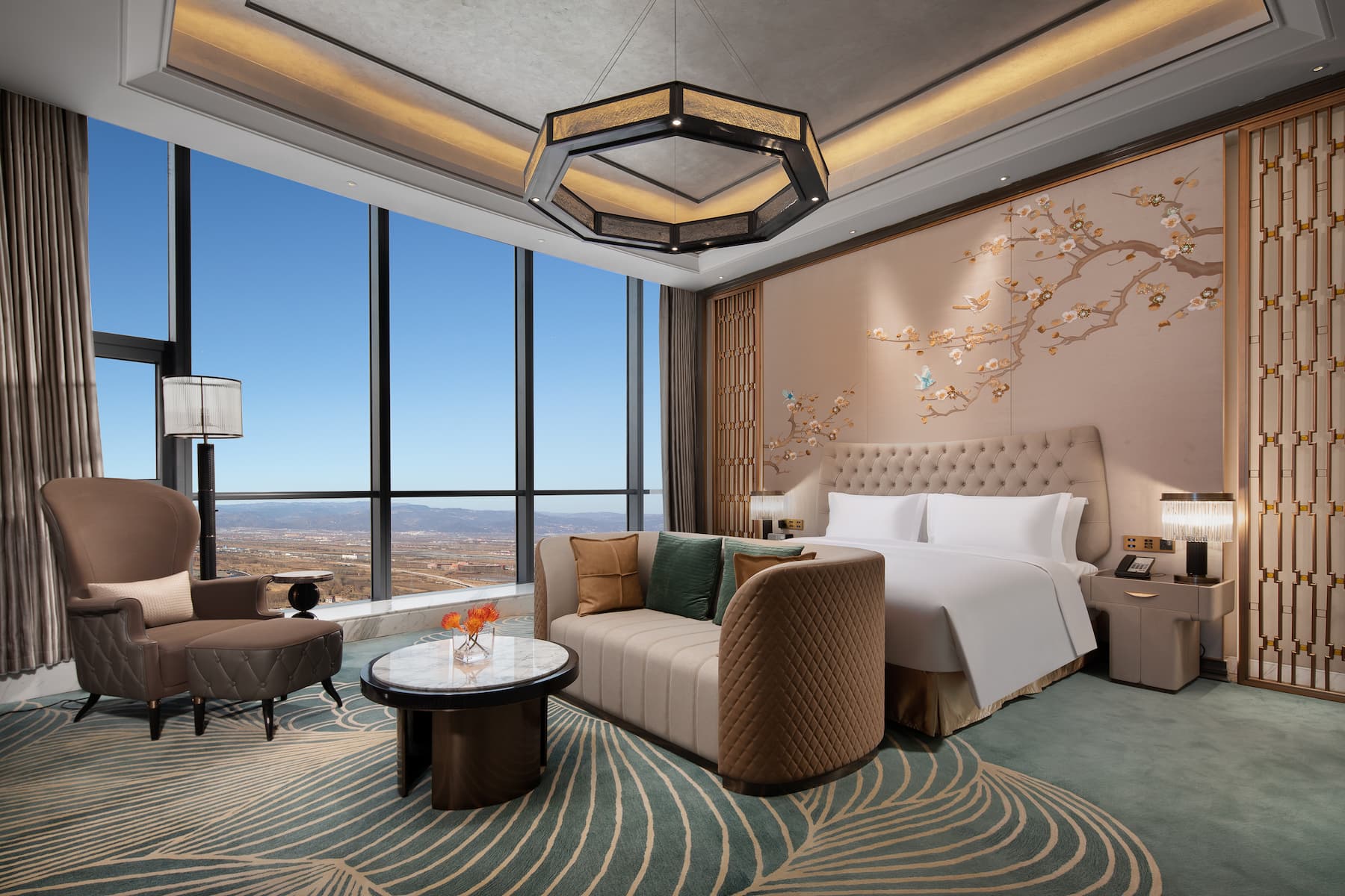 Guest room at the Wyndham Grand Shanxi Xiaohe Xincheng in Taiyuan, Other than US/Canada