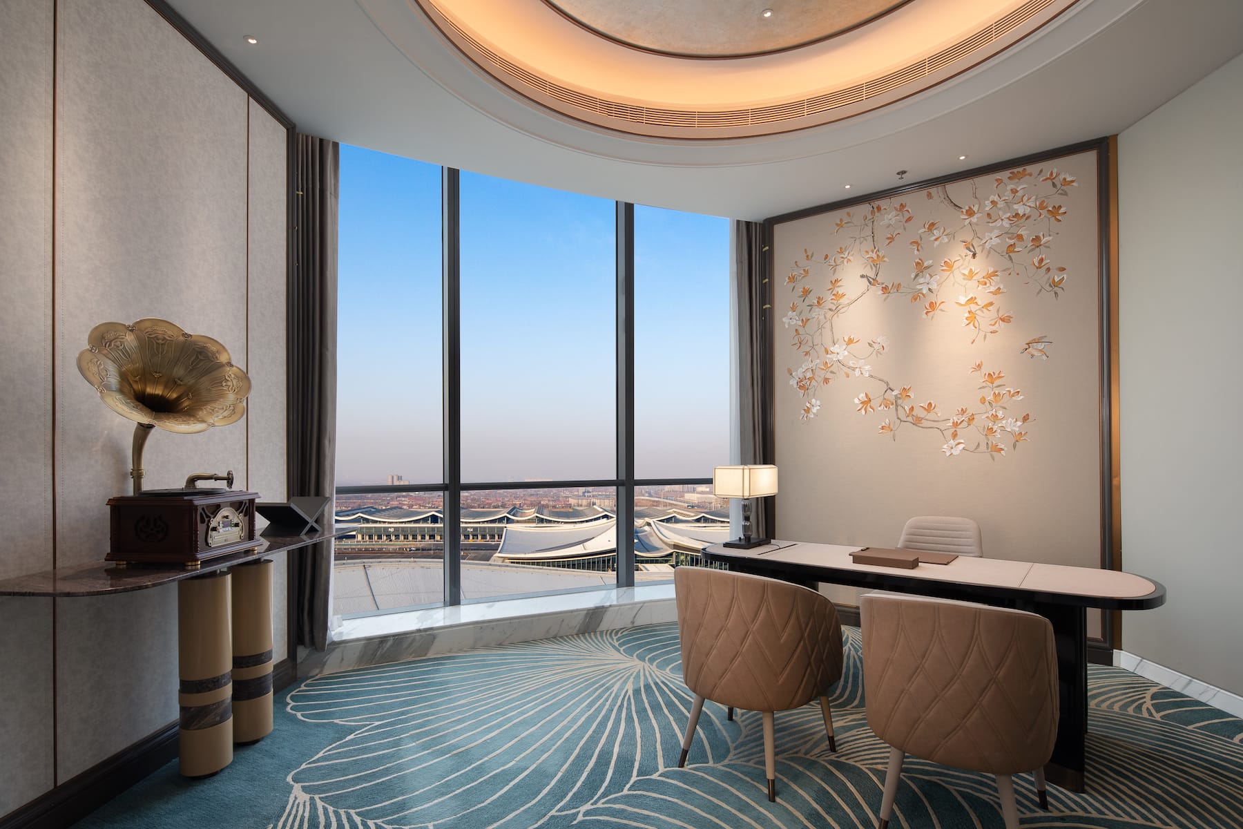 Guest room at the Wyndham Grand Shanxi Xiaohe Xincheng in Taiyuan, Other than US/Canada