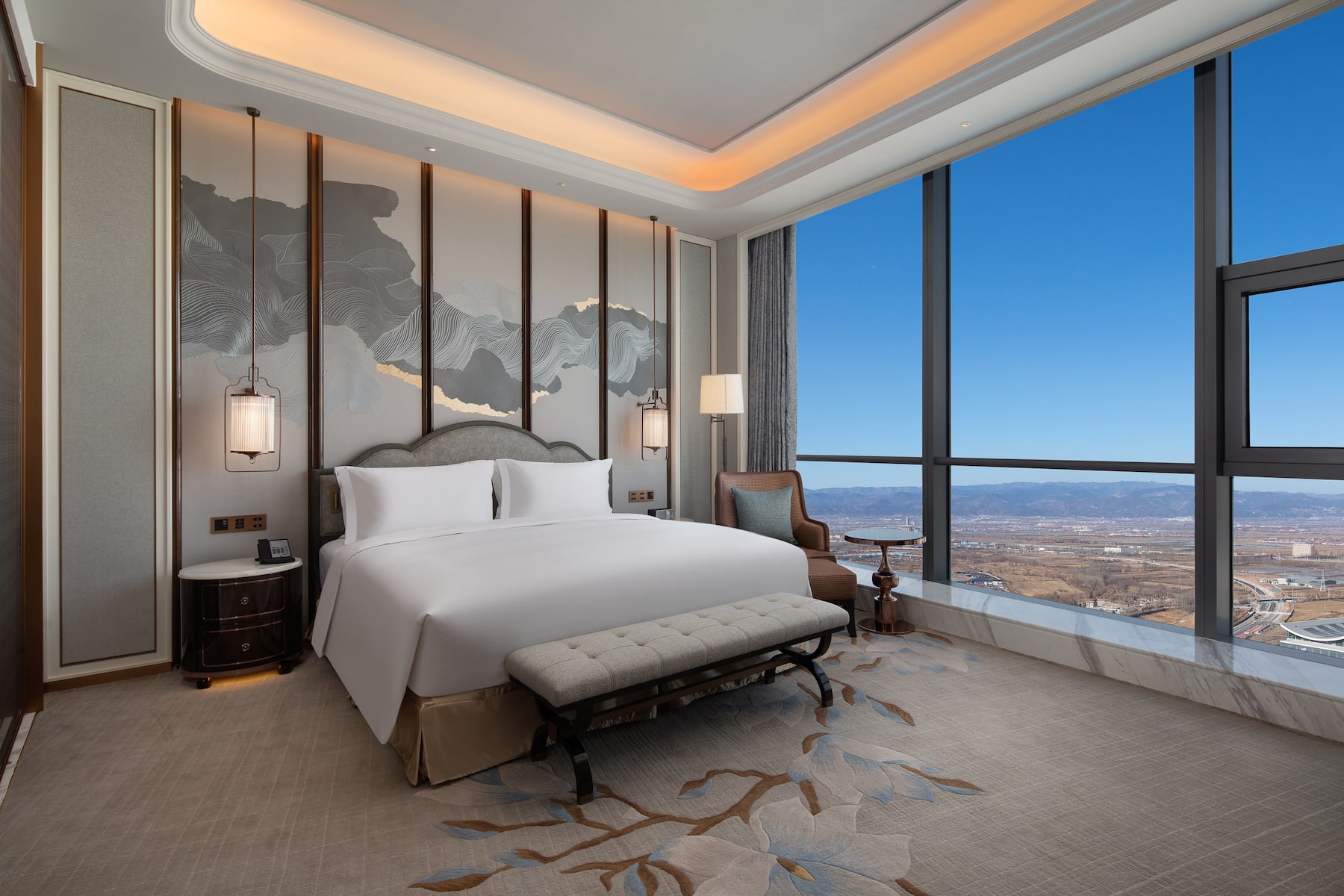 Guest room at the Wyndham Grand Shanxi Xiaohe Xincheng in Taiyuan, Other than US/Canada