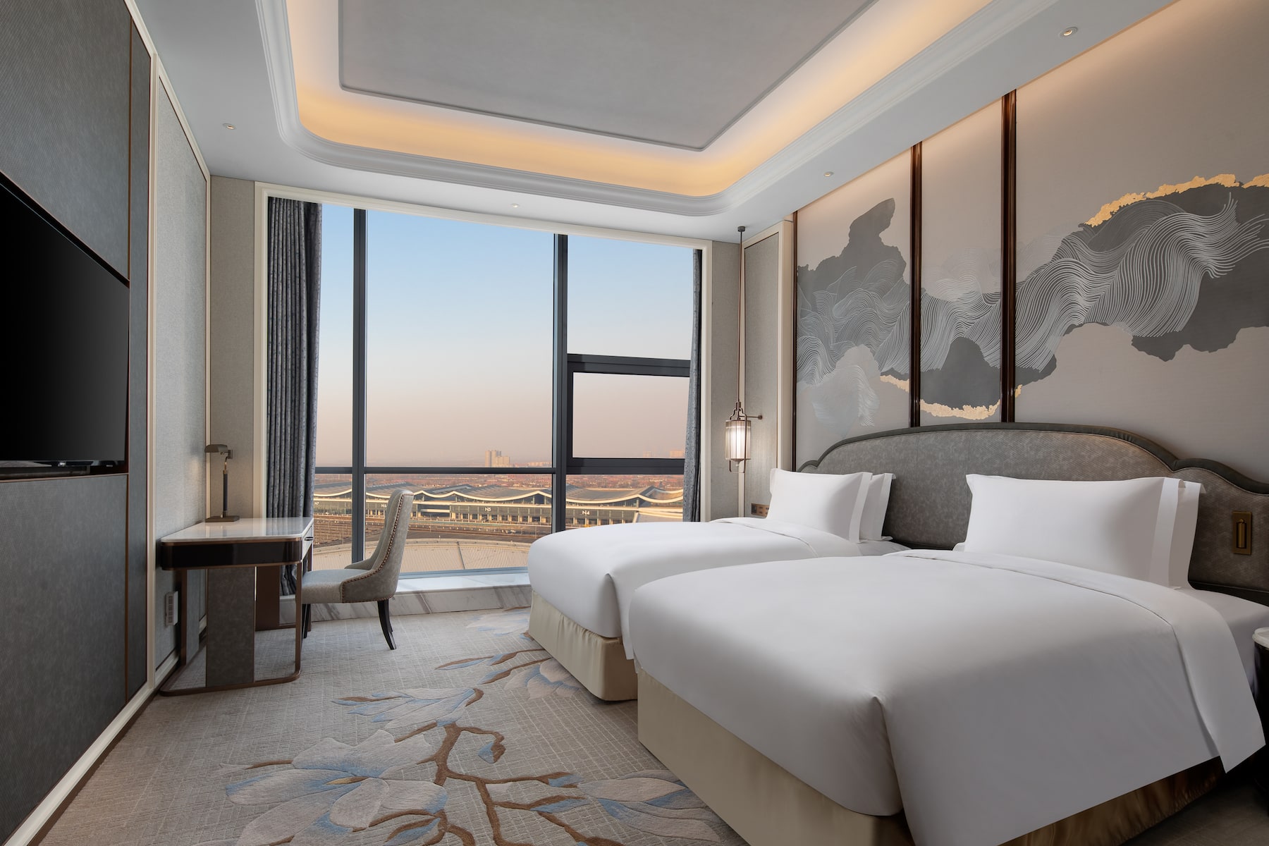 Guest room at the Wyndham Grand Shanxi Xiaohe Xincheng in Taiyuan, Other than US/Canada