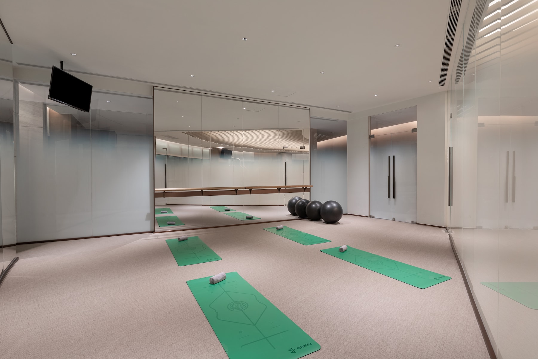 Fitness room feature at Wyndham Grand Shanxi Xiaohe Xincheng in Taiyuan, Other than US/Canada