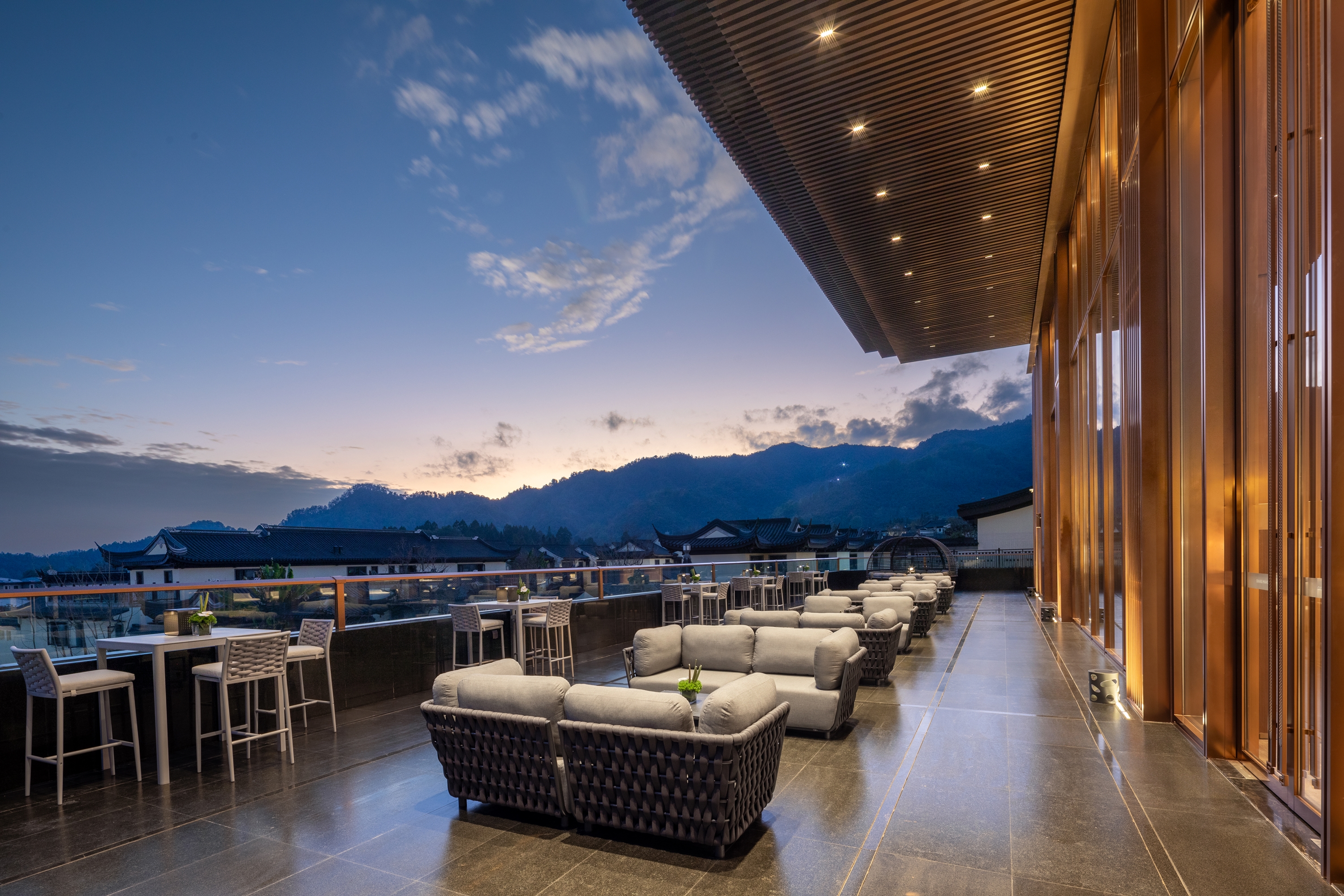 Lobby bar at Wyndham Grand Tengchong Hot Spring in Tengchong, Other than US/Canada