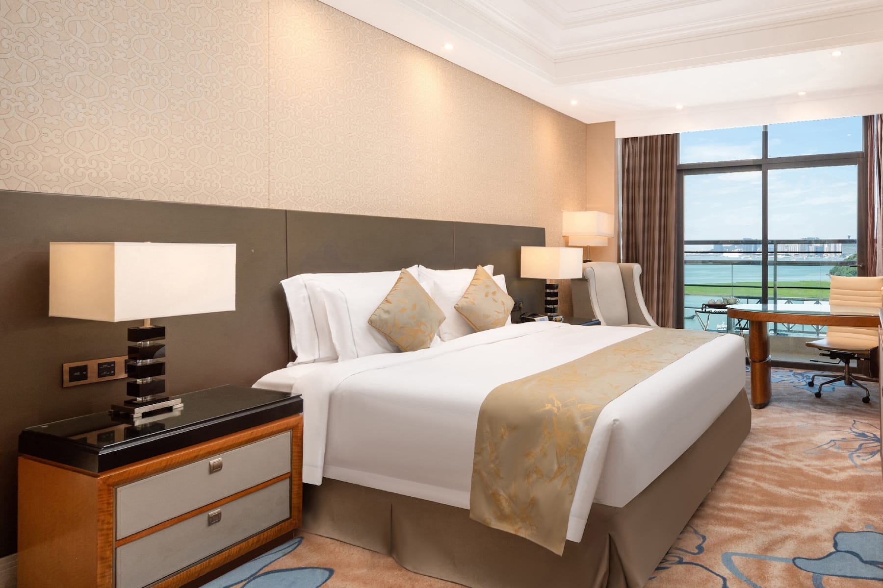 Guest room at the Wyndham Grand Xiamen Haicang in Xiamen, Other than US/Canada