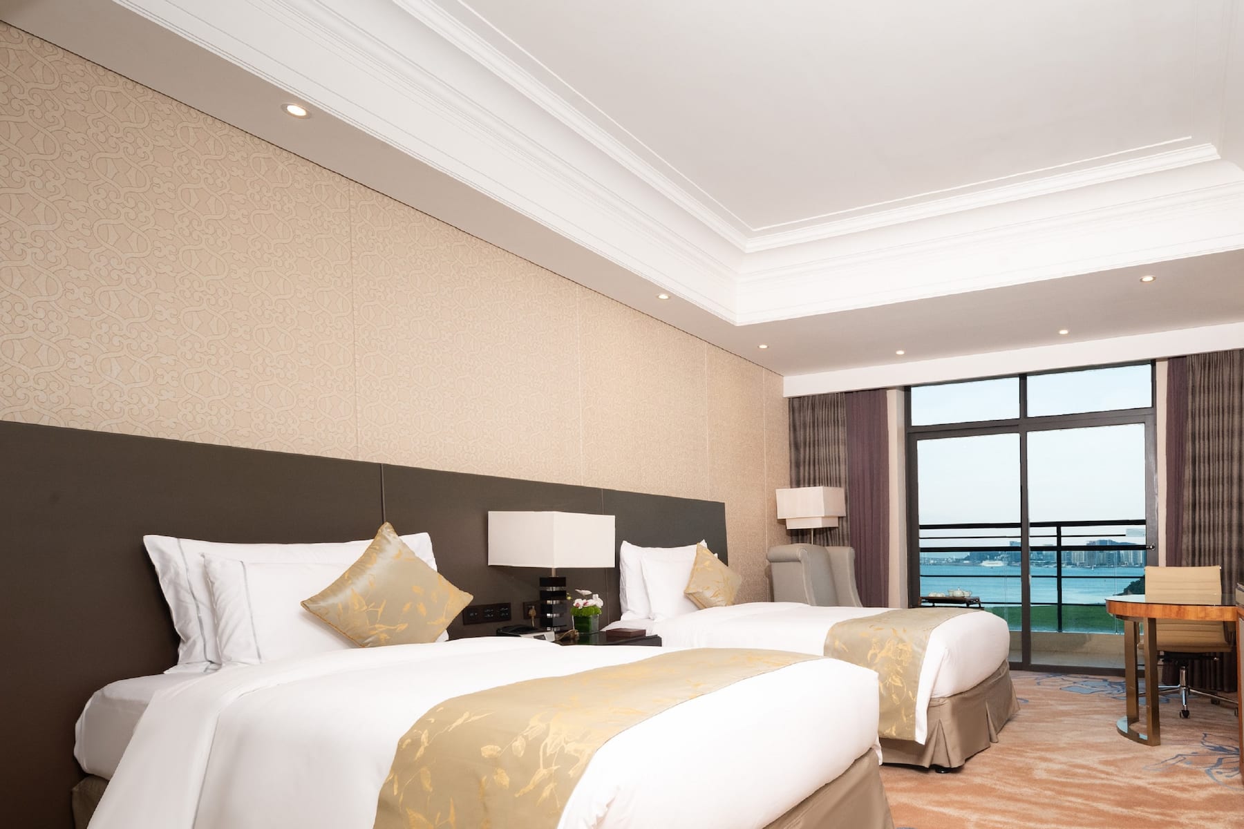 Guest room at the Wyndham Grand Xiamen Haicang in Xiamen, Other than US/Canada