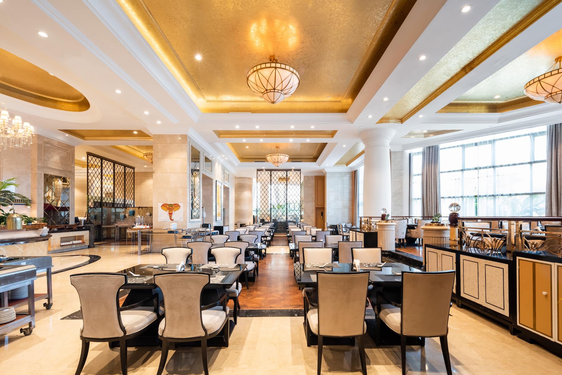 Wyndham Grand Xiamen Haicang restaurant in Xiamen, Other than US/Canada
