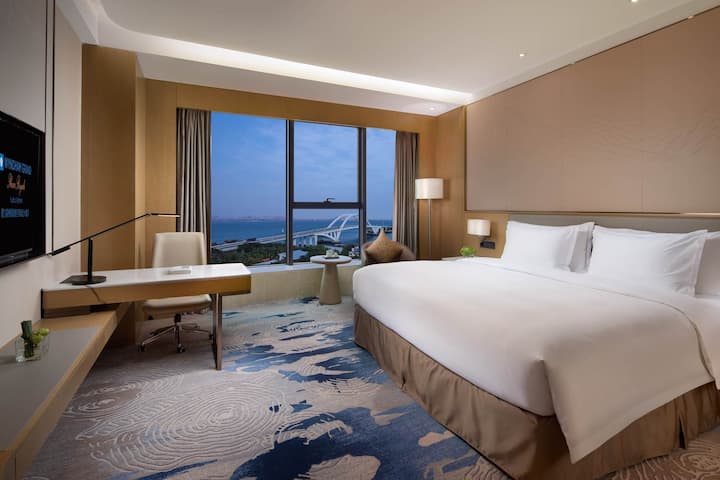 Guest room at the Wyndham Grand Plaza Royale Yuzhou Xiamen in Xiamen, Other than US/Canada