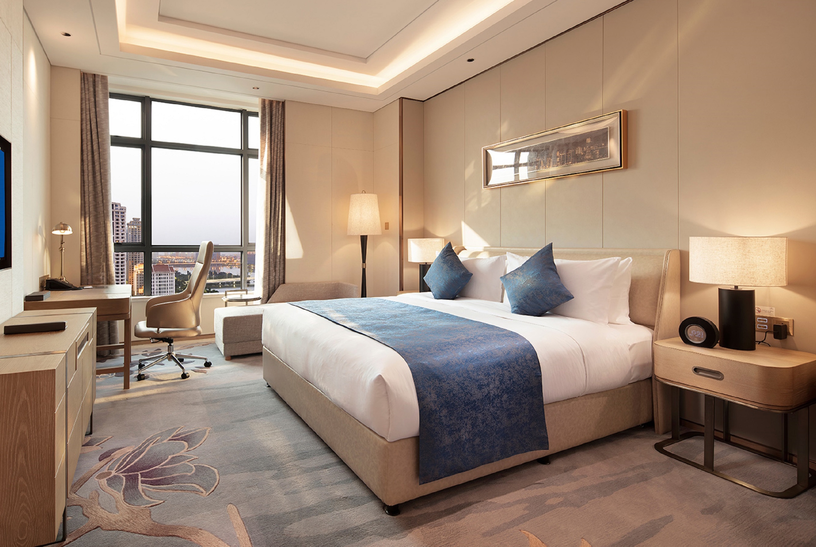 Wyndham Grand Plaza Royale Jimei Xiamen suite in Xiamen, Other than US/Canada