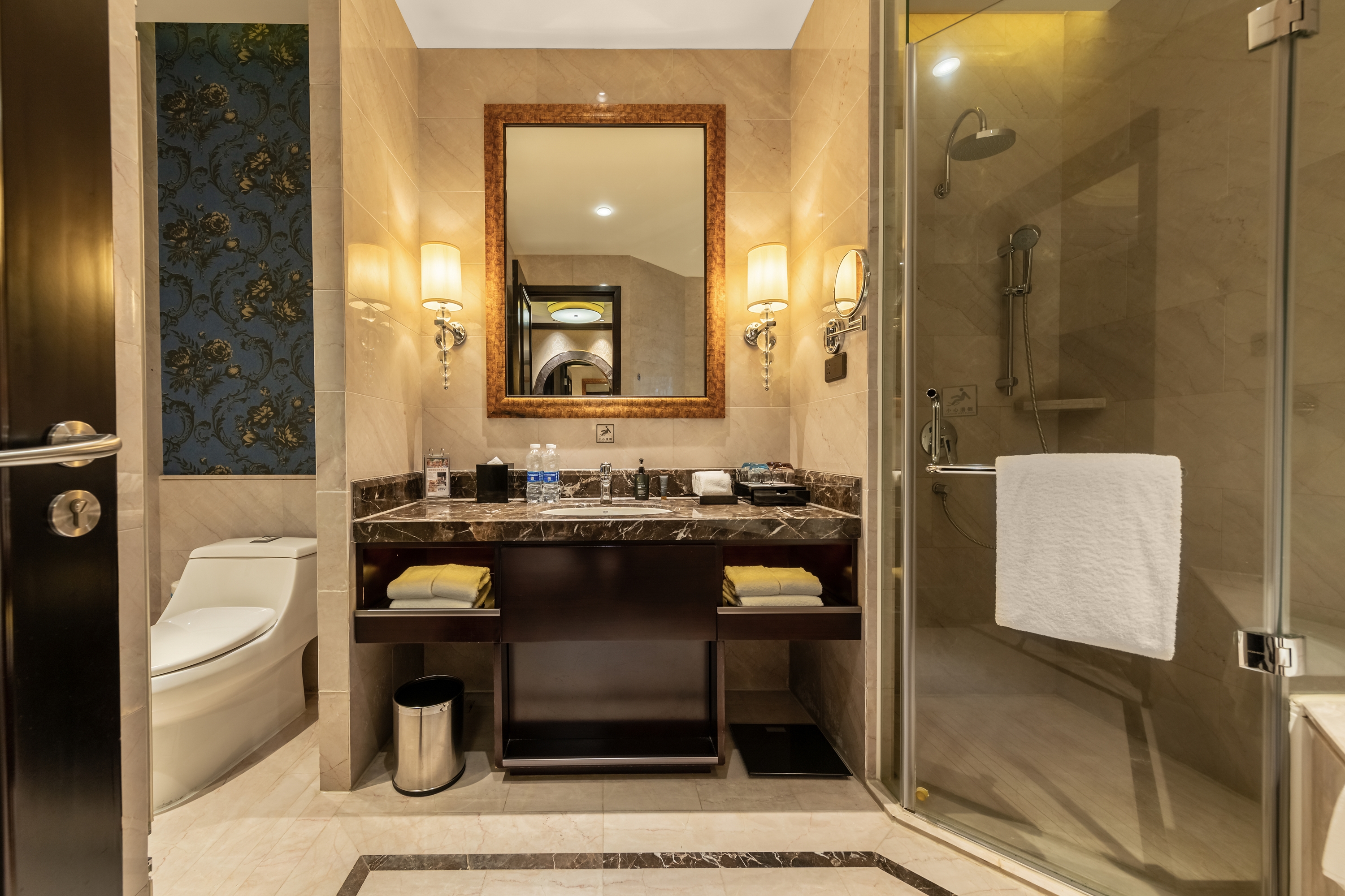 Guest room bath at the Wyndham Grand Xian South in Xian, Other than US/Canada