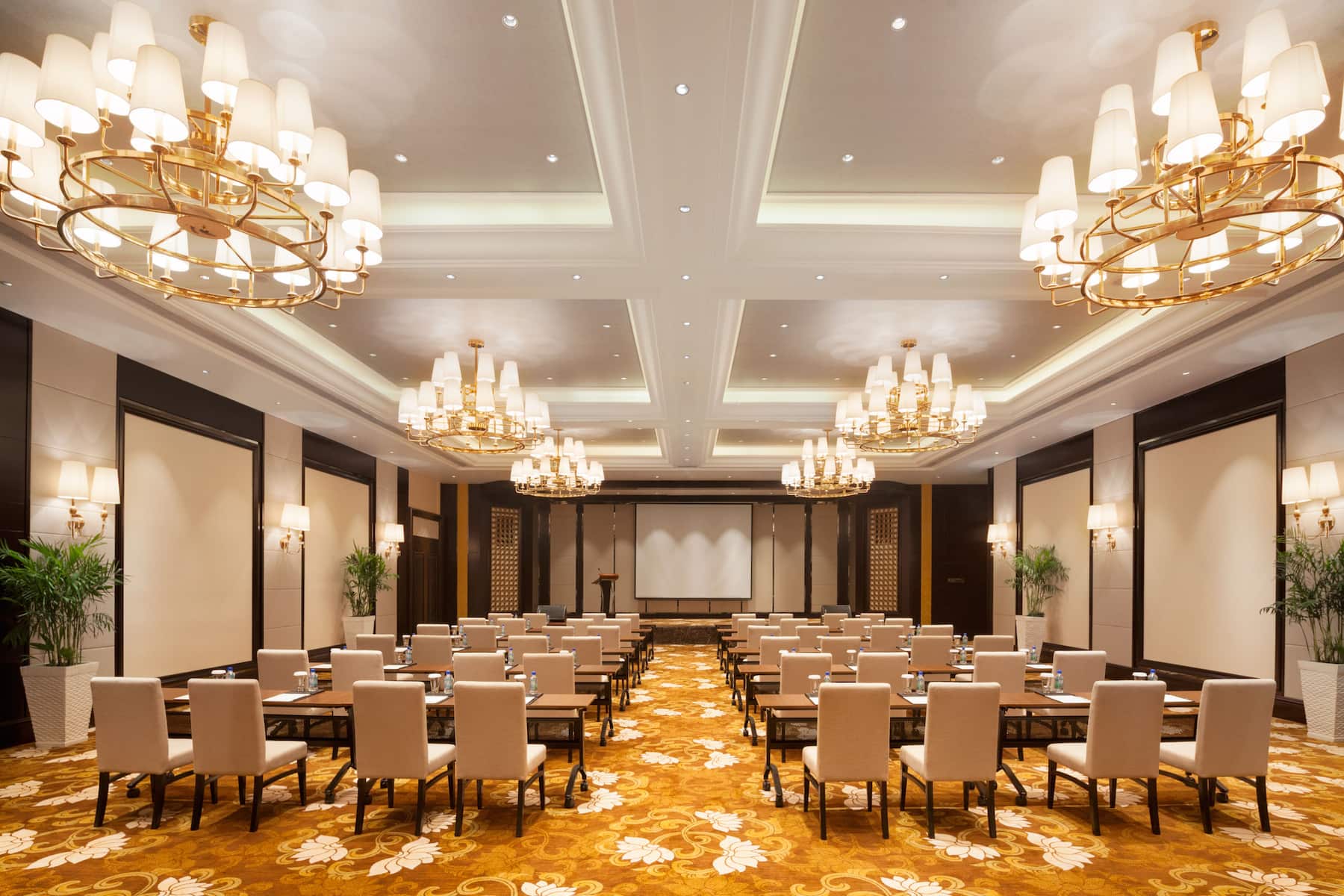 Meeting room at Wyndham Grand Xian South in Xian, Other than US/Canada