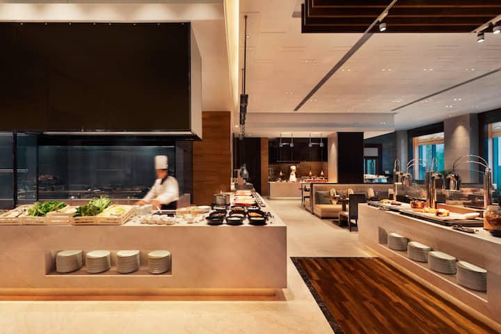 Wyndham Grand Xian South restaurant in Xian, Other than US/Canada