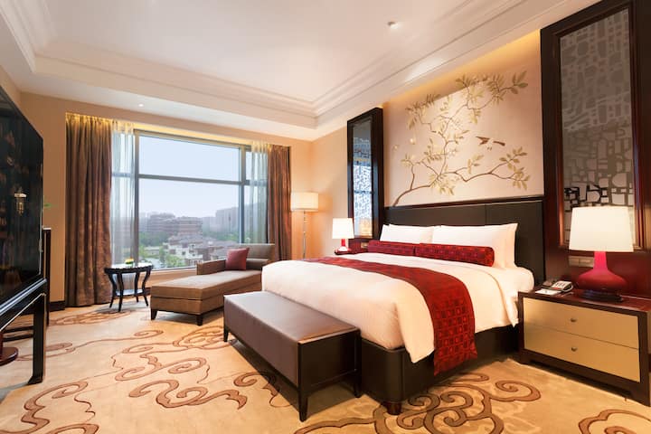 Wyndham Grand Xian South suite in Xian, Other than US/Canada