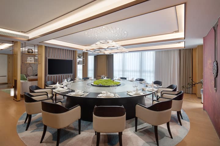 Wyndham Grand Xinchang Downtown restaurant in Xinchang, Other than US/Canada