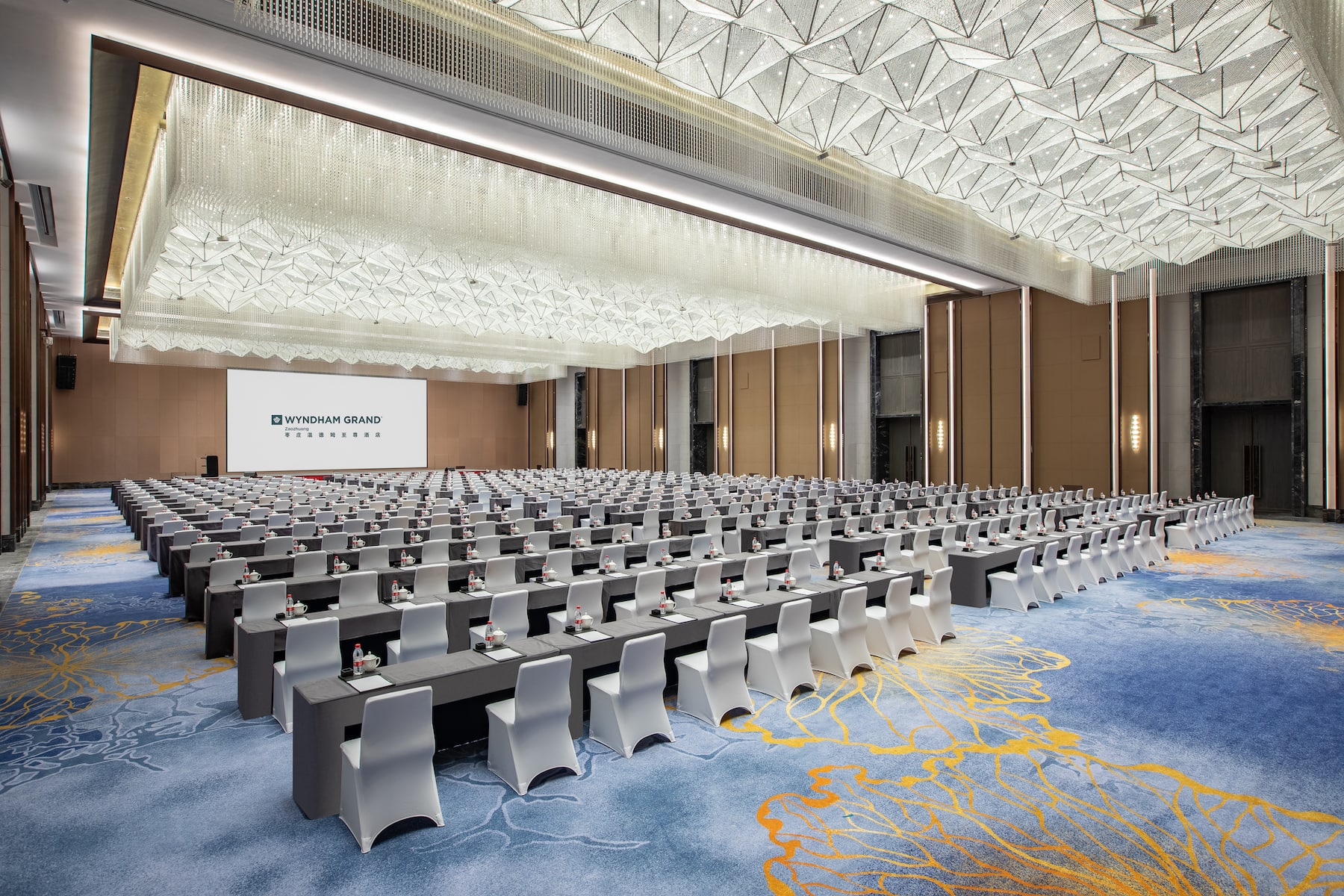 Wyndham Grand Zaozhuang ballroom in Zaozhuang, Other than US/Canada
