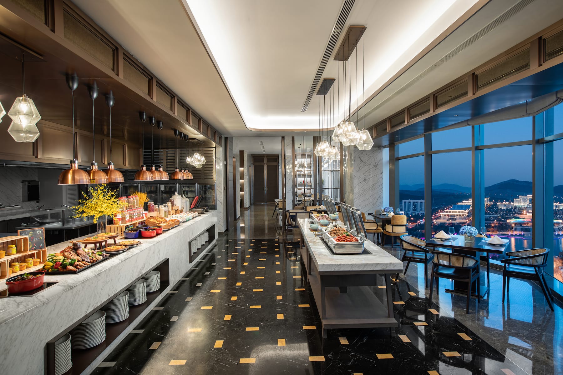 Wyndham Grand Zaozhuang restaurant in Zaozhuang, Other than US/Canada