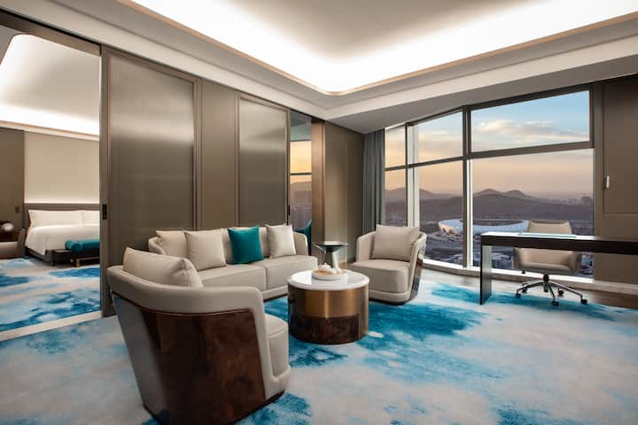 Wyndham Grand Zaozhuang suite in Zaozhuang, Other than US/Canada