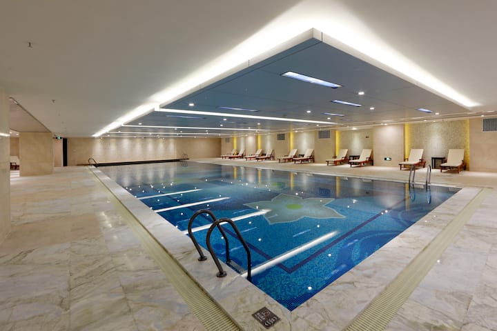 Pool at the Wyndham Grand Plaza Royale Mingfa Zhangzhou in Zhangzhou, Other than US/Canada