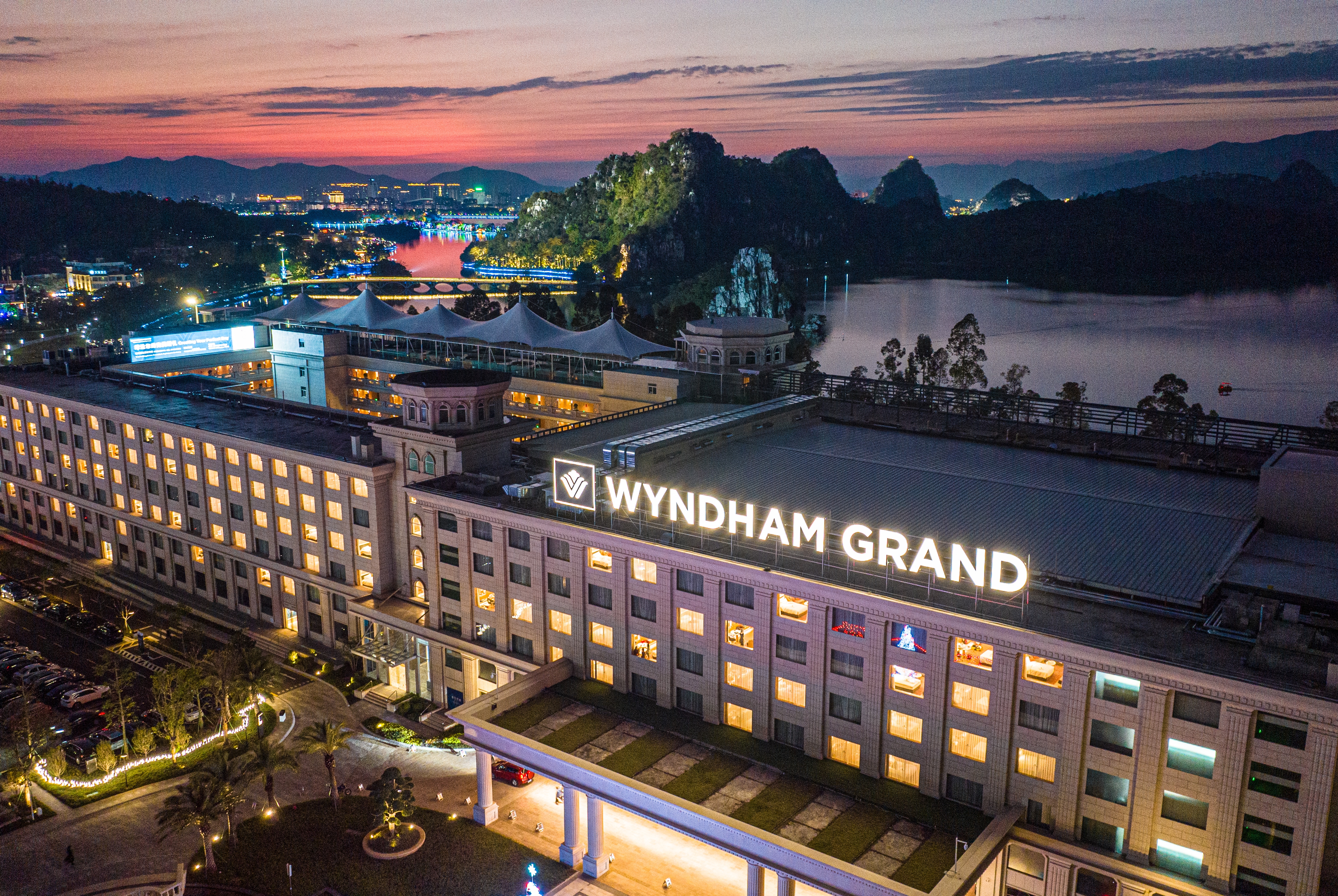 Exterior of Wyndham Grand Zhaoqing Downtown hotel in Zhaoqing, Other than US/Canada