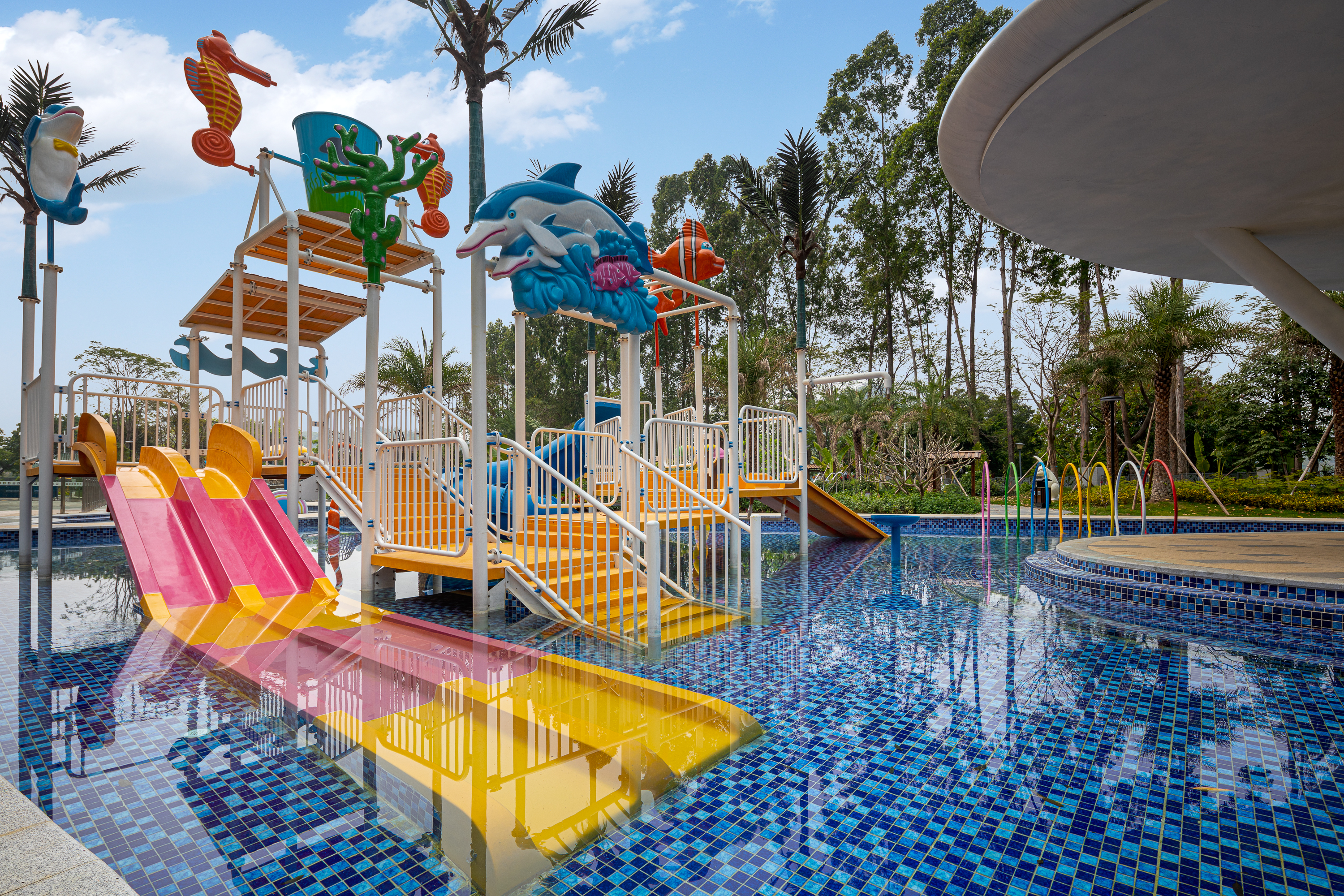 Pool at the Wyndham Grand Zhaoqing Downtown in Zhaoqing, Other than US/Canada