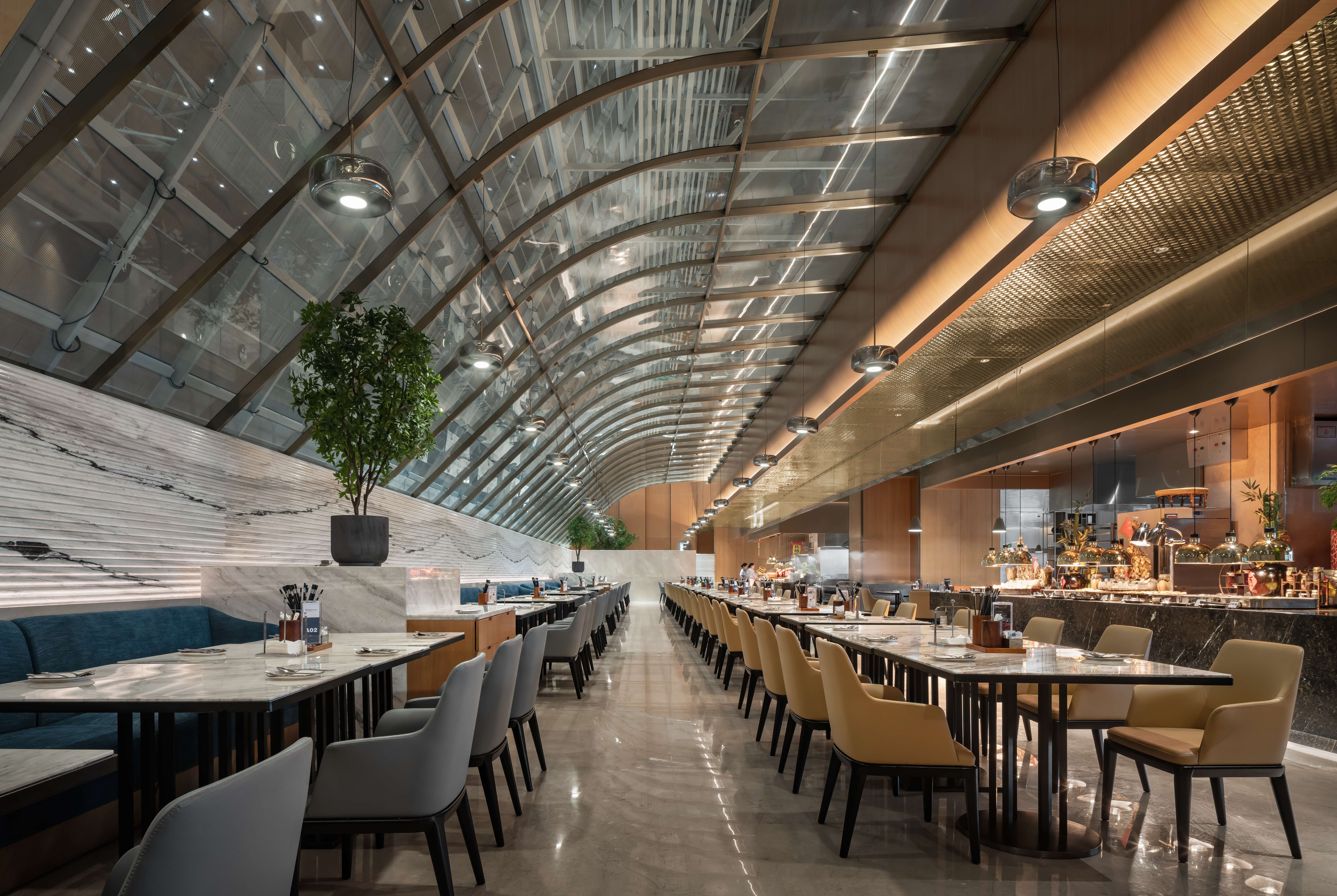 Wyndham Grand Zhaoqing Downtown restaurant in Zhaoqing, Other than US/Canada