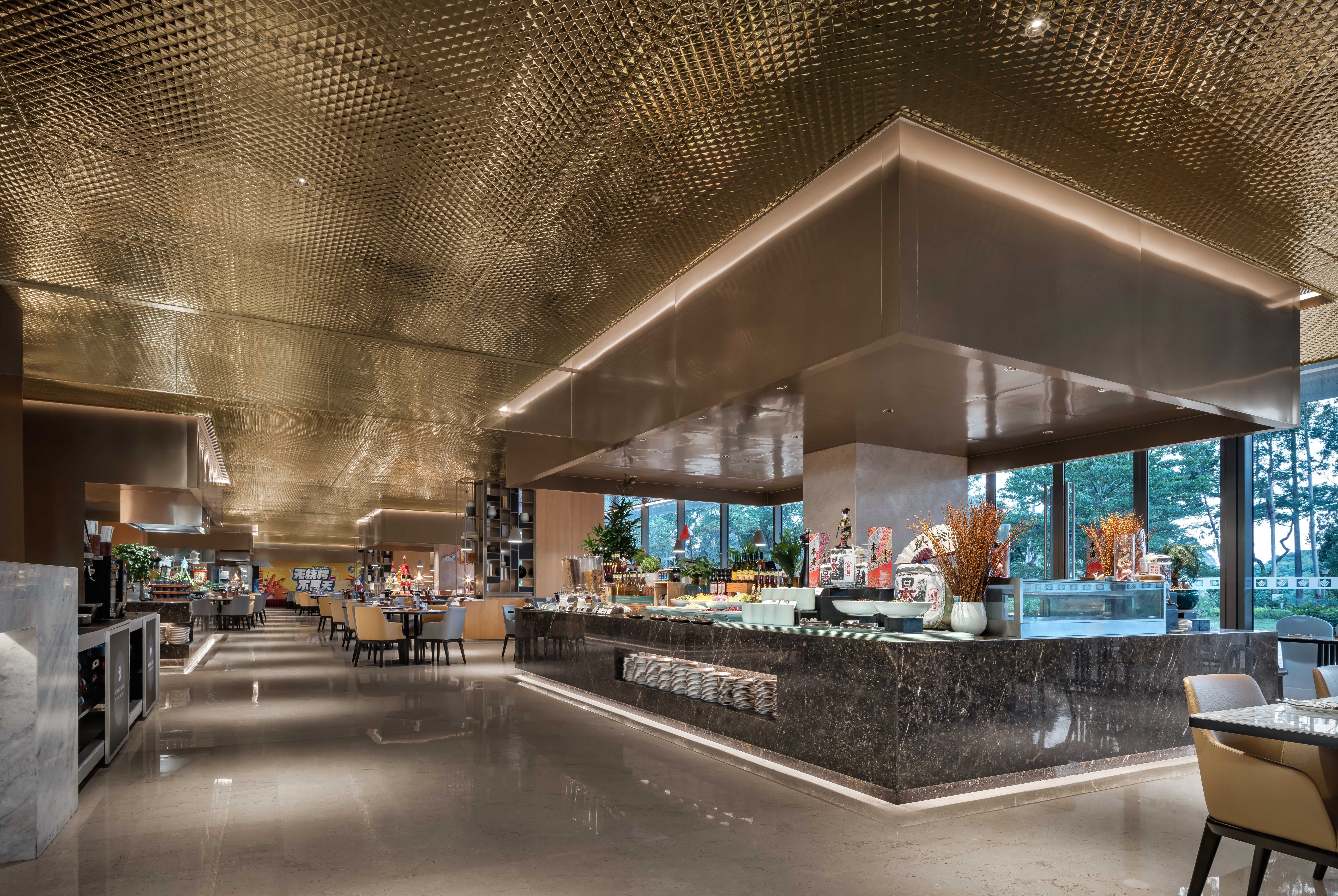 Wyndham Grand Zhaoqing Downtown restaurant in Zhaoqing, Other than US/Canada