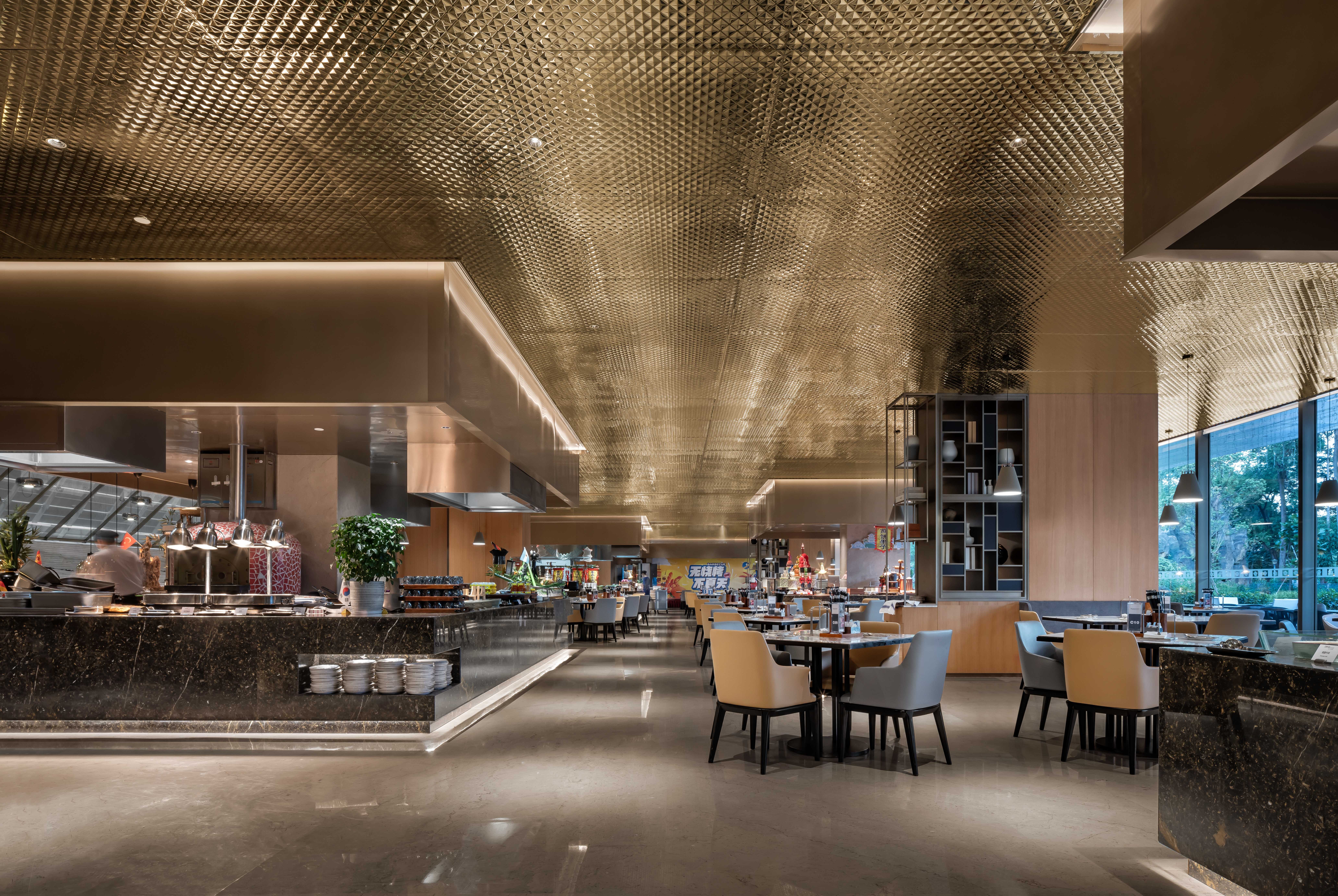 Wyndham Grand Zhaoqing Downtown restaurant in Zhaoqing, Other than US/Canada