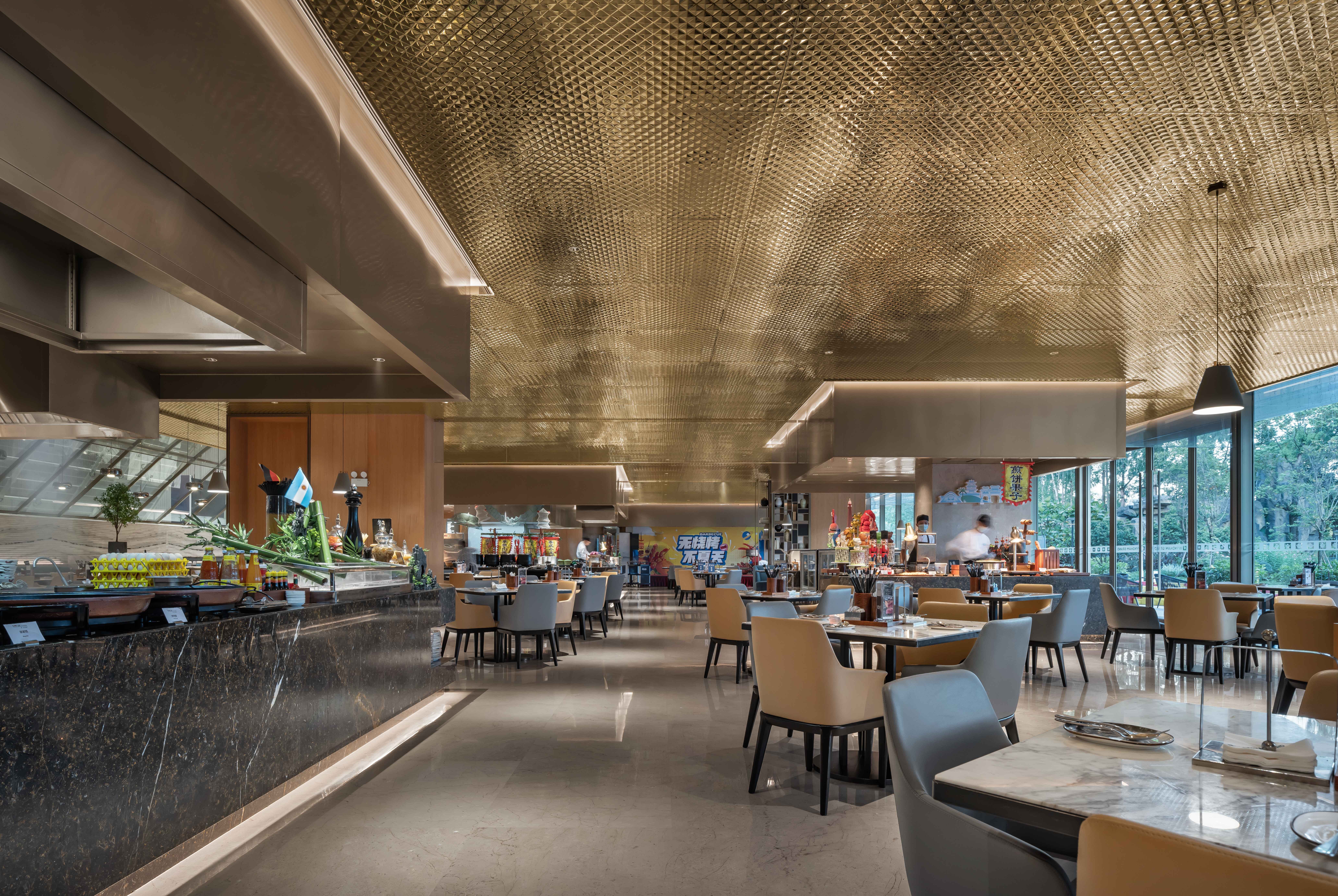 Wyndham Grand Zhaoqing Downtown restaurant in Zhaoqing, Other than US/Canada