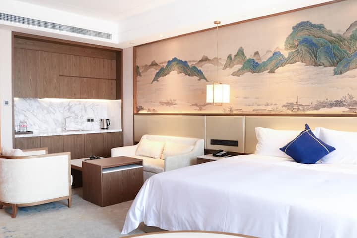 Guest room at the Wyndham Grand Plaza Royale Zhaotong in Zhaotong, Other than US/Canada