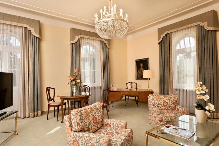 Wyndham Grand Bad Reichenhall Axelmannstein suite in Bad Reichenhall, Other than US/Canada